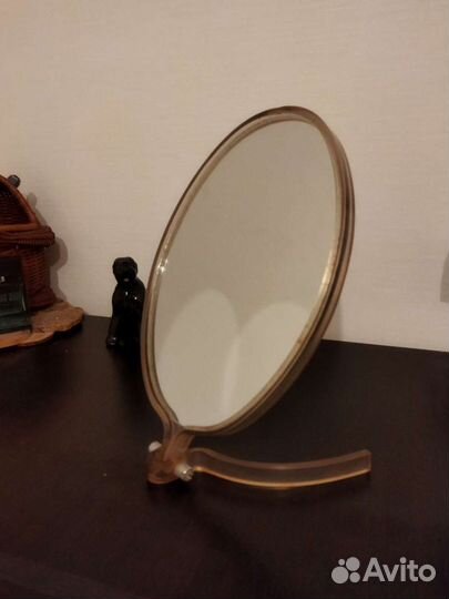 Зеркало настольное
