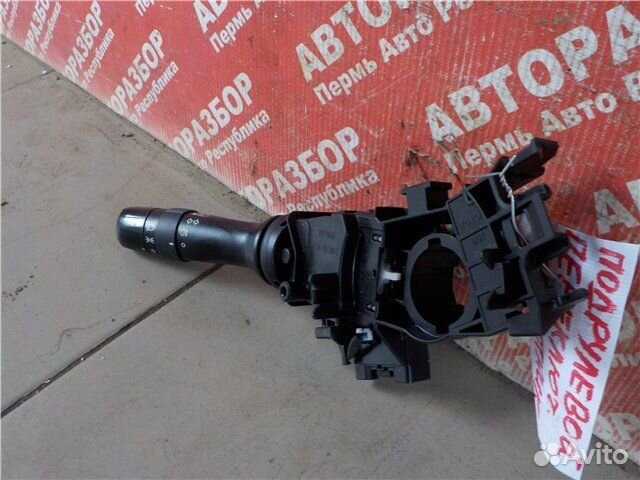 Блок подрулевых переключателей Toyota Corolla