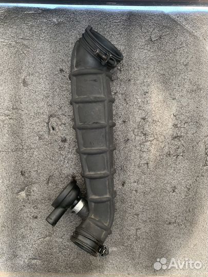 Патрубок воздушного фильтра Hyundai SantaFe Trajet