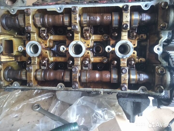 Двигатель в разборе G6CU