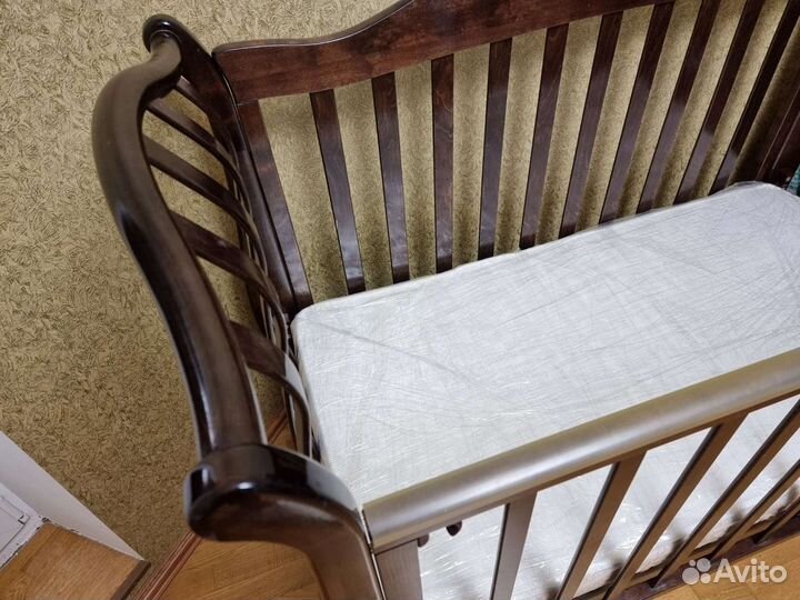 Детская кроватка Юлиана с продольным маятником