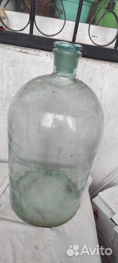 Бутыль стеклянная
