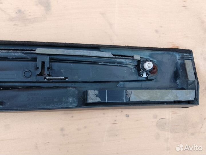 Накладка двери задняя правая Infiniti FX S51 QX 70