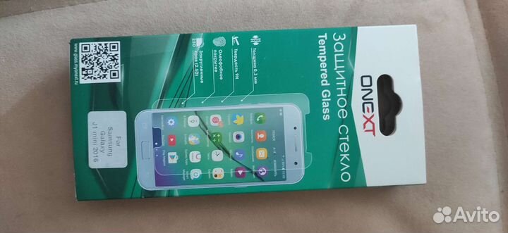 Защитное стекло Galaxy J1 2016