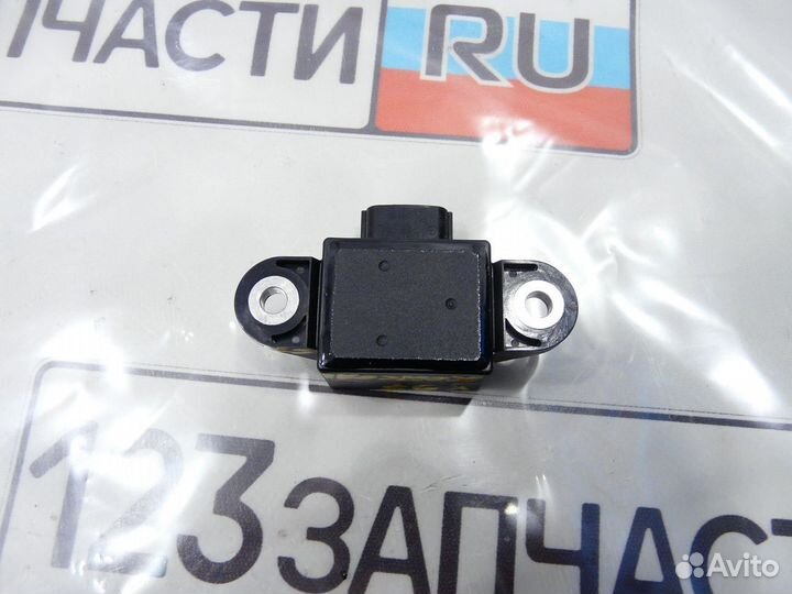 Датчик ускорения Mitsubishi Pajero V97W 6G75 2007