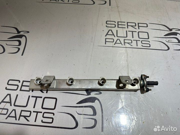 Топливная рампа Kia Soul AM G4FC 2009