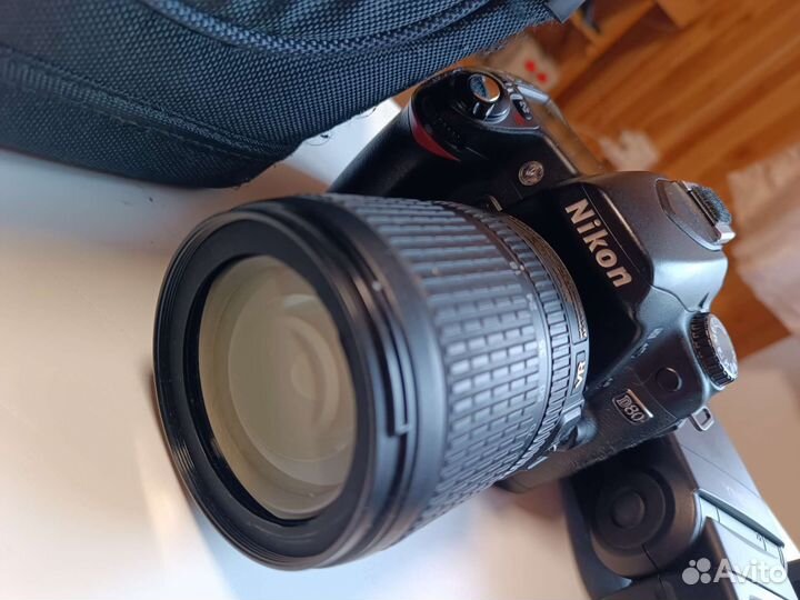 Зеркальный фотоаппарат nikon d80