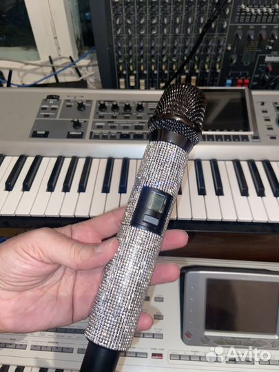 Радиосистема со стразами (реплика Shure qlxd 4)