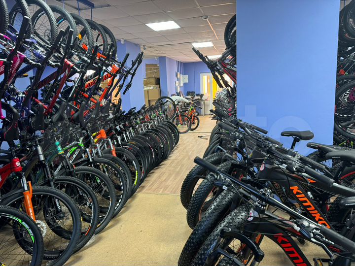 Помещение с арендатором, 308 кв