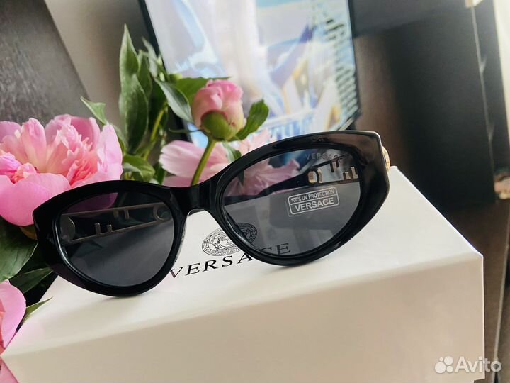 Солнцезащитные очки