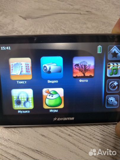 Автомобильный GPS навигатор Digma