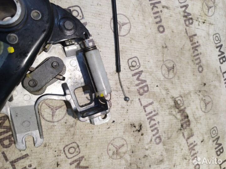 Педаль стояночного тормоза Mercedes R-Class W251