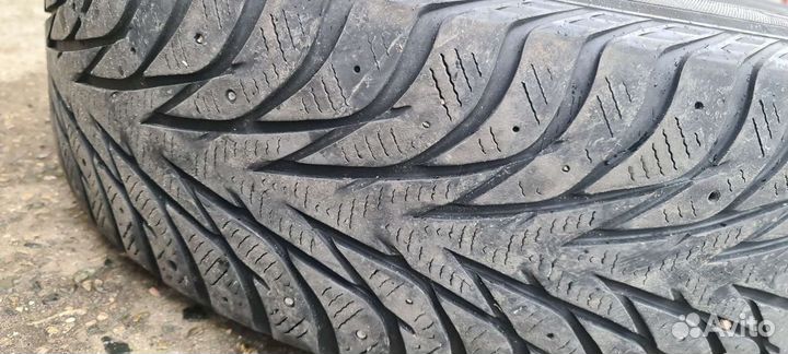 Yokohama IceGuard Stud IG65 225/65 R17