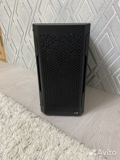 Корпус для пк AeroCool Trinity Mini v3