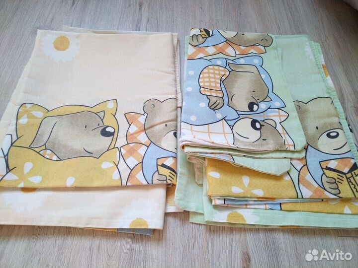 Постельное белье в детскую кроватку 2шт