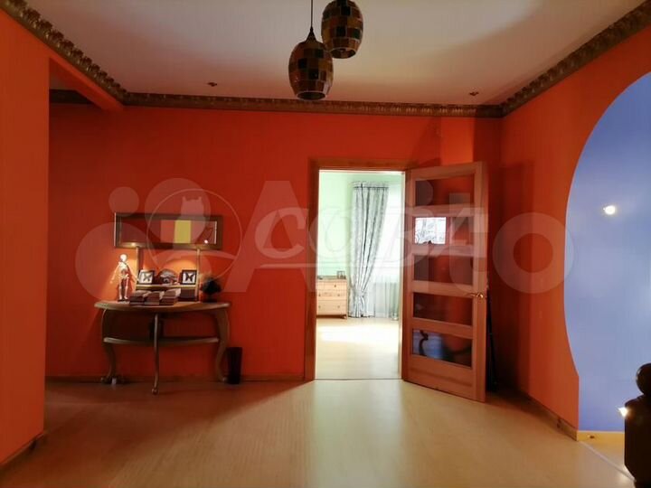 Дом 280 м² на участке 15 сот.