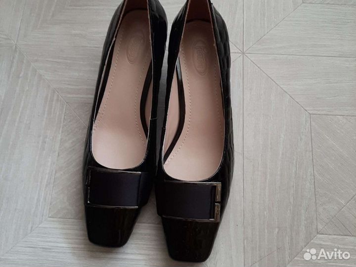 Обувь женская 38 размер