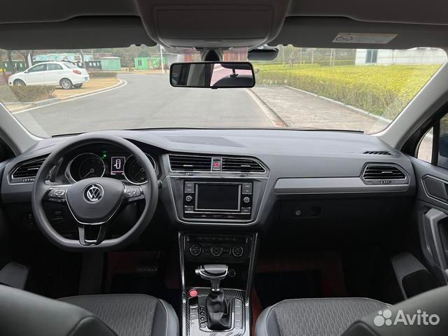 Volkswagen Tiguan L 1.4 AMT, 2021, 35 000 км