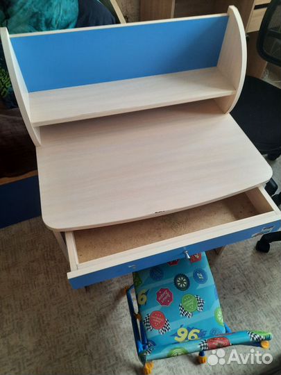 Детский стол и стул