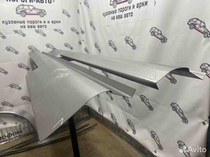 Ford Focus 2 купе пороги + усилители комплект