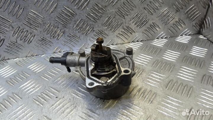 Насос вакуумный Hyundai i30