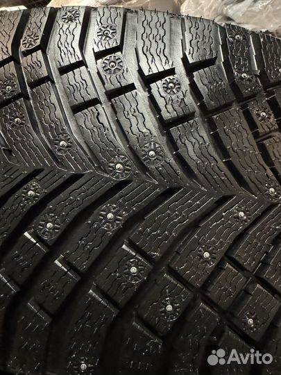 Michelin X-Ice North 4 SUV 275/45 R21 и 315/40 R21