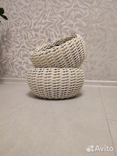 Кашпо из искусственного ротанга подвесное