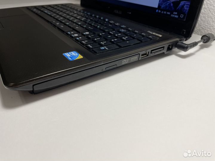 Нотбук для учебы asus Intel/4gb/ssd