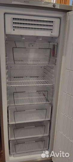 Морозильник Hotpoint Ariston