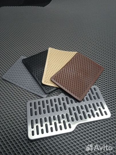 Подпятник для автоковрика