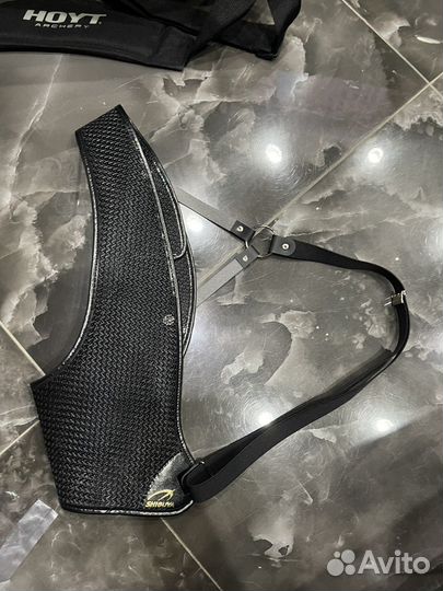 Нагрудник для стрельбы из лука