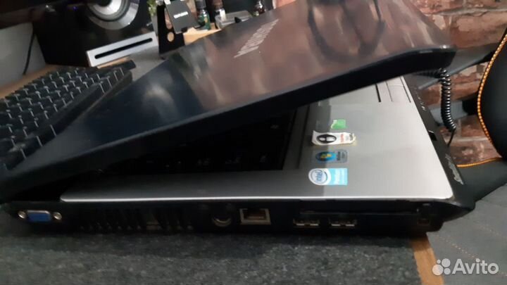 Ноутбук toshiba