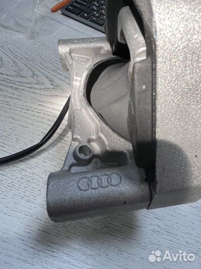Опора двигателя правая Audi A7 A6 3.0 TDI 2011-18