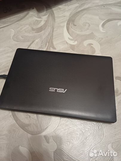Продаю ноутбук asus на i3