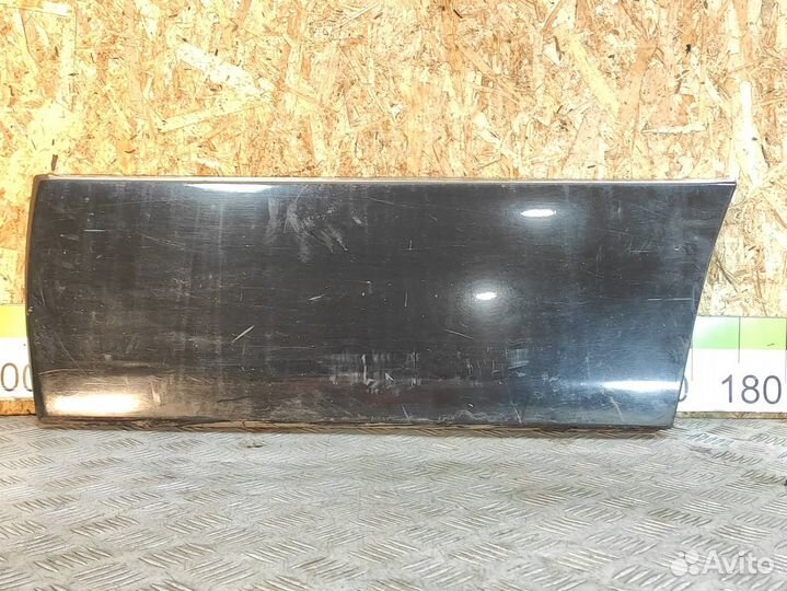 Накладка двери задней левой E 124