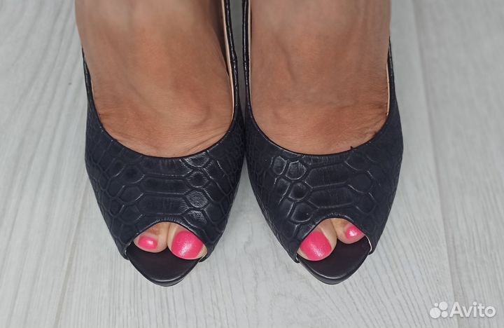 Туфли с открытым носом, р35