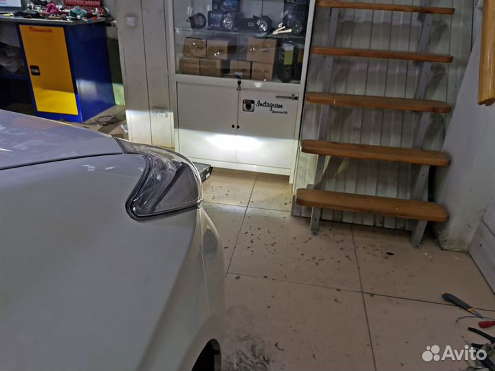 Toyota Prius Установка билед птф