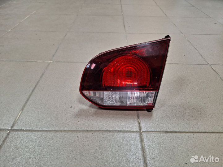 Фонарь задний правый Volkswagen Golf 5K1