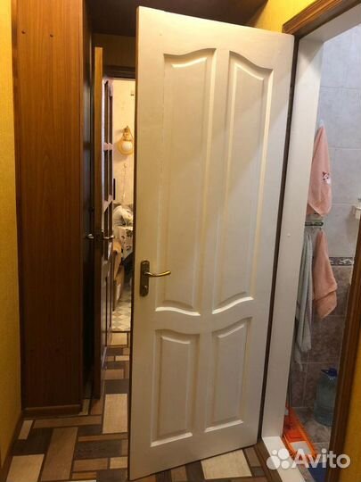 Продаётся комплект дверей для частного дома