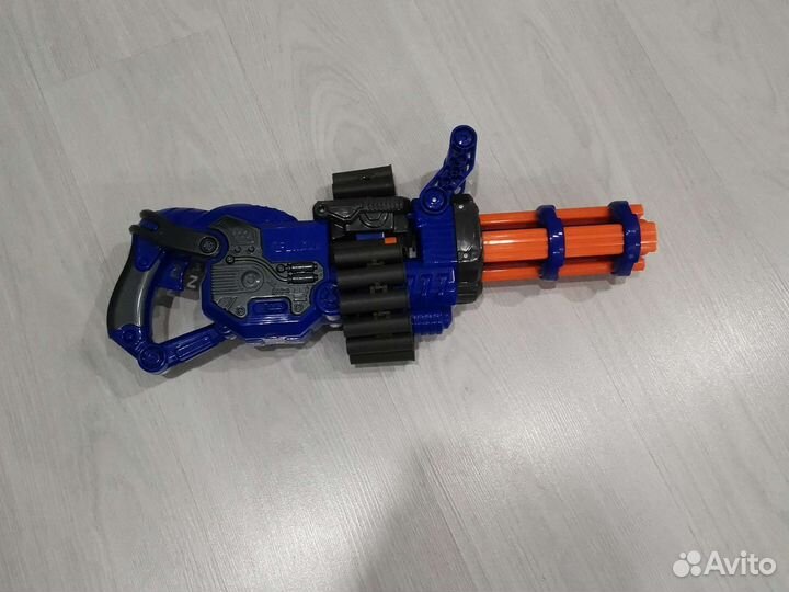 Игрушечный автомат полностью рабочий