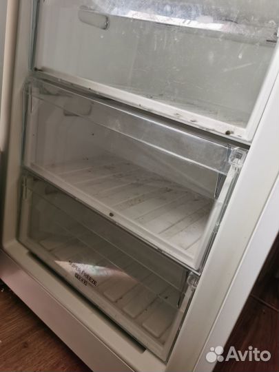 Холодильник Аристон no frost