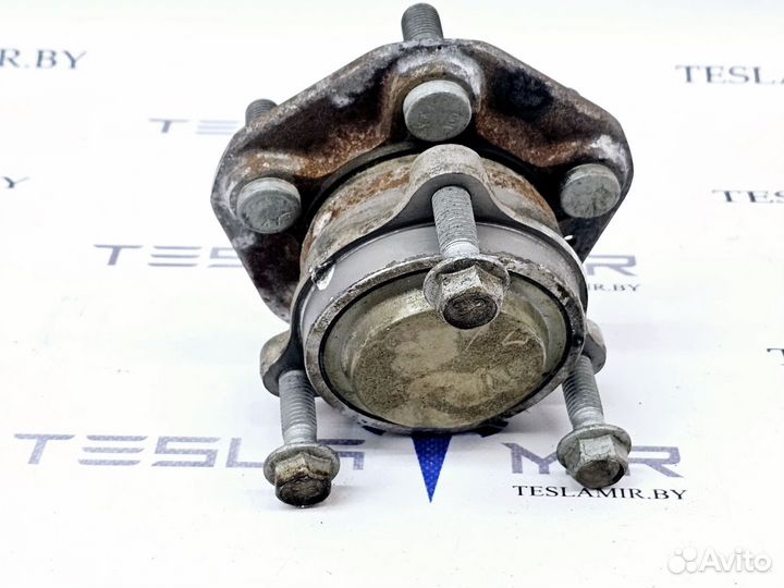 Ступица передняя Tesla Model 3 2023 1044122-00