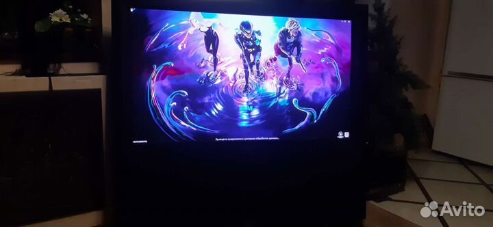 50 дюймовый Bang & Olufsen монитор Full HD