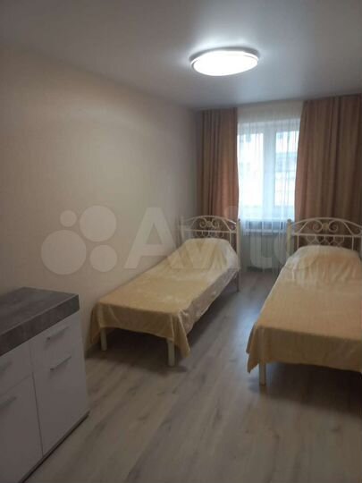 2-к. квартира, 54 м², 2/4 эт.