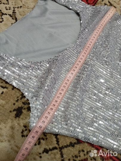 Платье праздничное