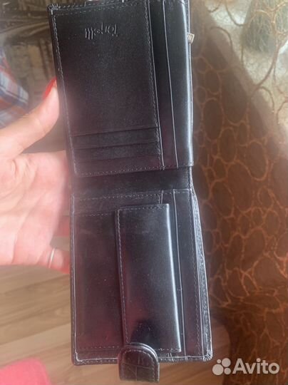 Мужские кошельки и портмоне