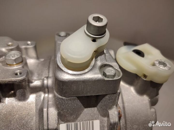 Компрессор кондиционера Bmw 5 (F10