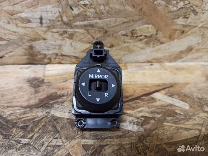 Блок управления зеркалами Hyundai Solaris