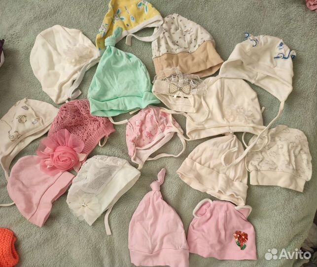 Шапки детские 16 шт