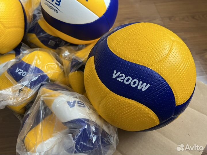 Волейбольный мяч Mikasa V200W